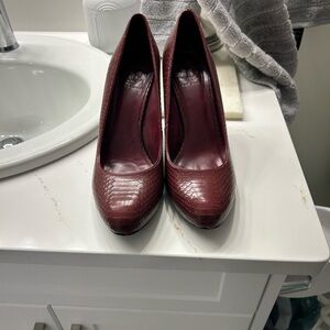 Tory Burch Women's Deep Red Textured Heels